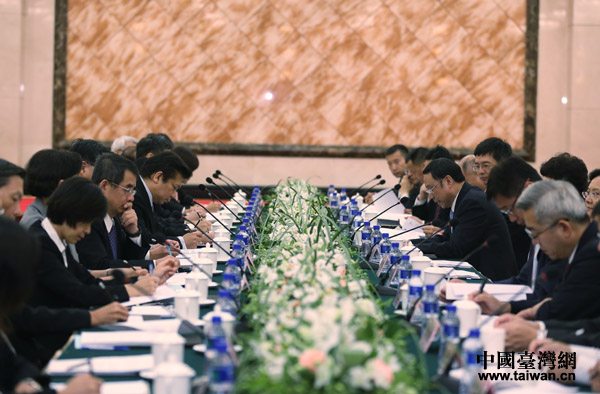 8月5日，两岸经合会第六次例会在北京举行